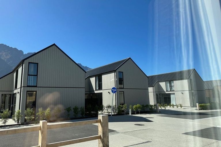 Photo of property in 13 Boulder Lane, Jacks Point, 9371