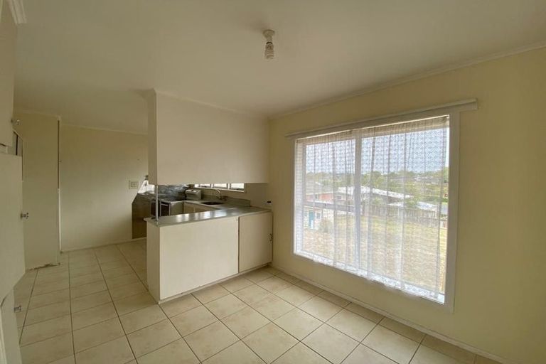 Photo of property in 35 Andrew Road, Howick, Auckland, 2010