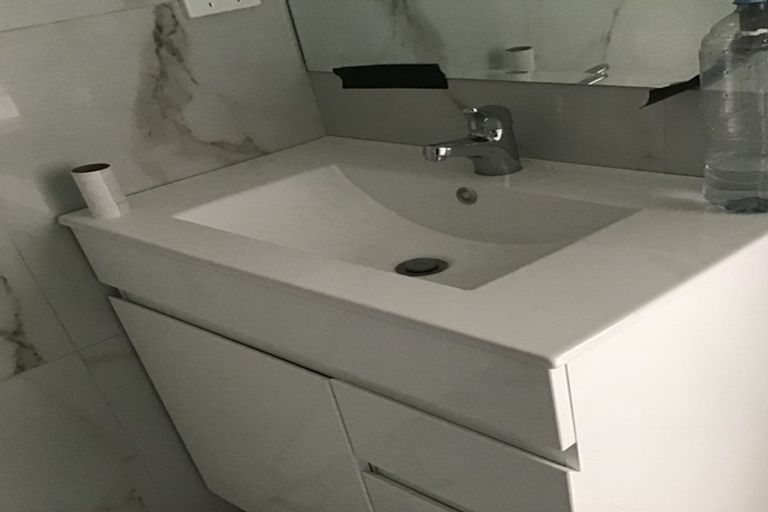 Photo of property in 18 Brunner Road, Glen Eden, Auckland, 0602