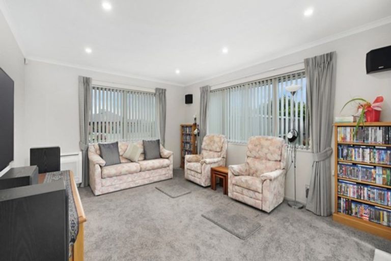 Photo of property in 16 Lynley Drive, West Melton, 7618