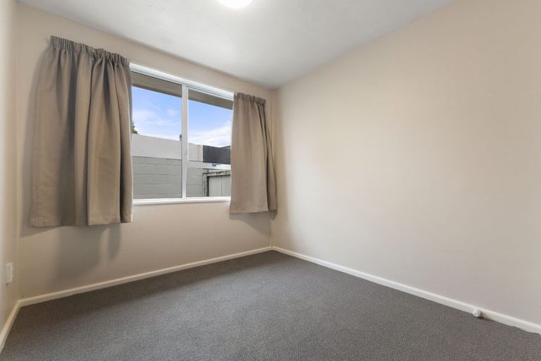 Photo of property in 2/2 Bayswater Crescent, Bromley, Christchurch, 8062