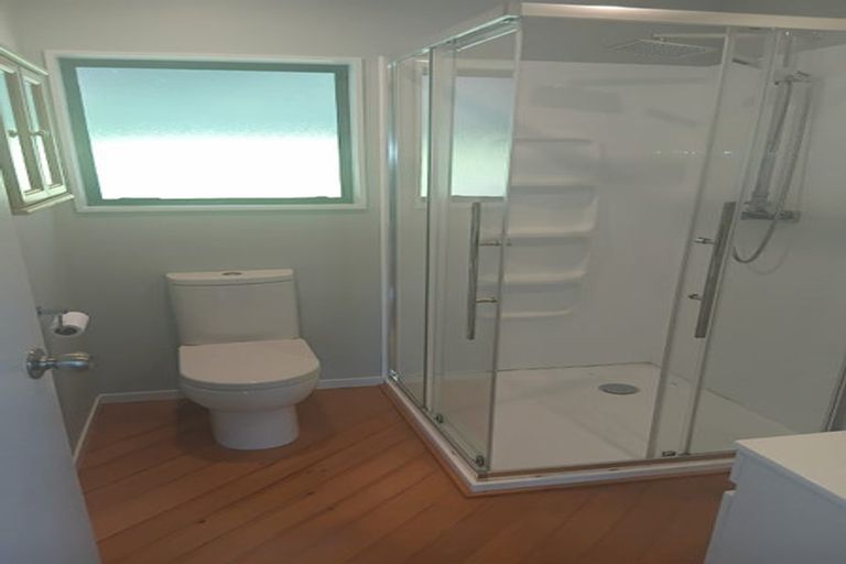 Photo of property in 6 Pohutukawa Grove, Whitianga, 3510