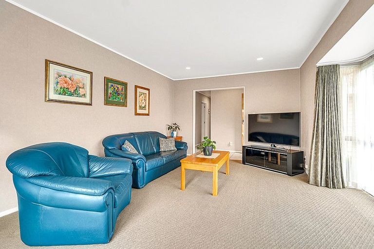 Photo of property in 10 Maurice Borich Place, Henderson, Auckland, 0610