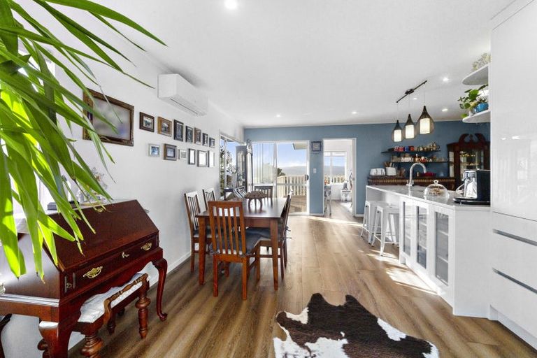 Photo of property in 89 Ashton Fitchett Drive, Brooklyn, Wellington, 6021