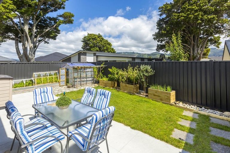 Photo of property in 12 Pattullo Crescent, Wallaceville, Upper Hutt, 5018