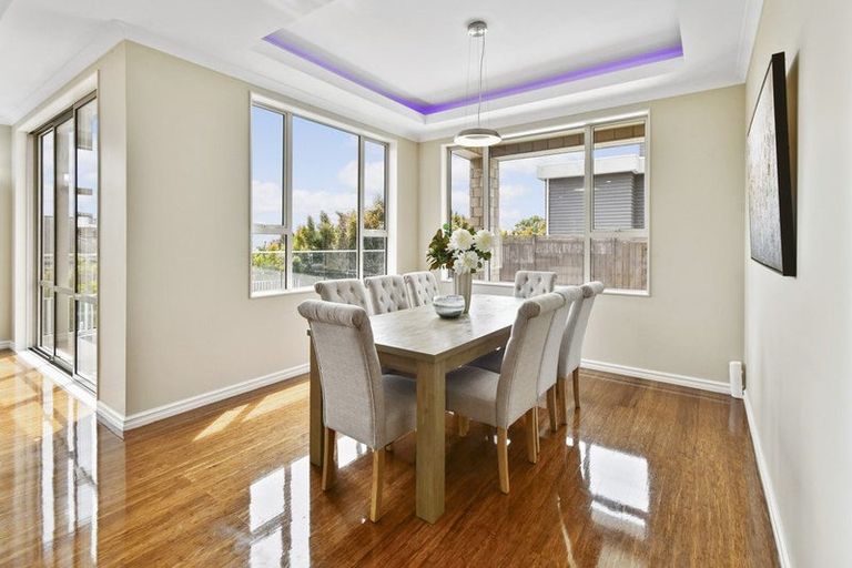 Photo of property in 15 Bejoy Rise, East Tamaki Heights, Auckland, 2016