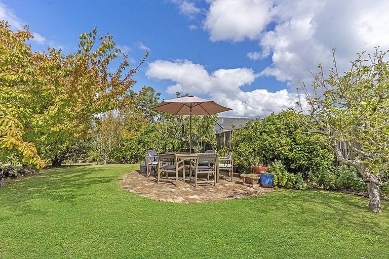 Photo of property in 22 Rugby Road, Birkenhead, Auckland, 0626