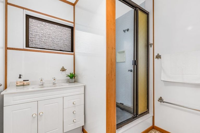 Photo of property in 71 Field Way, Waikanae Beach, Waikanae, 5036