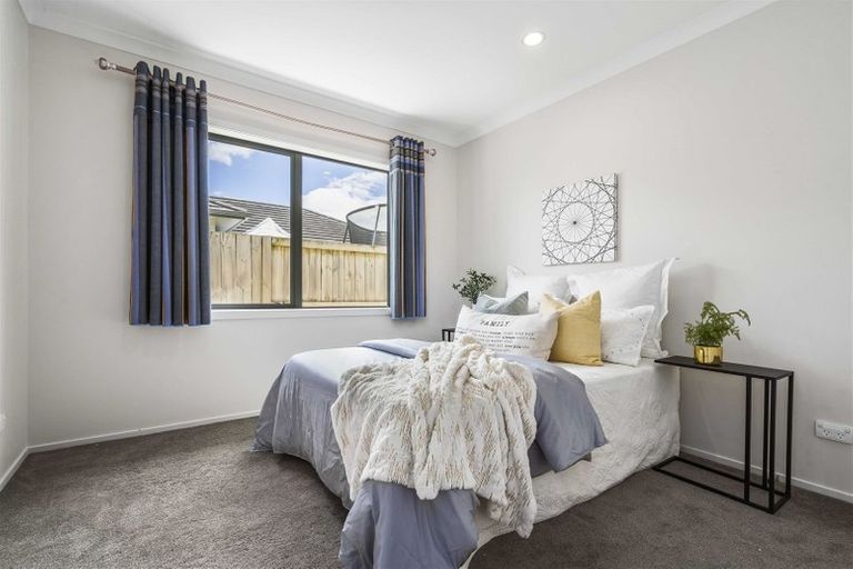 Photo of property in 52 Sirius Crescent, Rototuna North, Hamilton, 3210