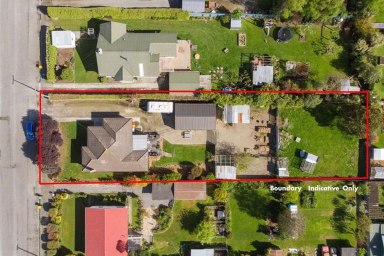 Photo of property in 16 Coronation Street, Waimate, 7924