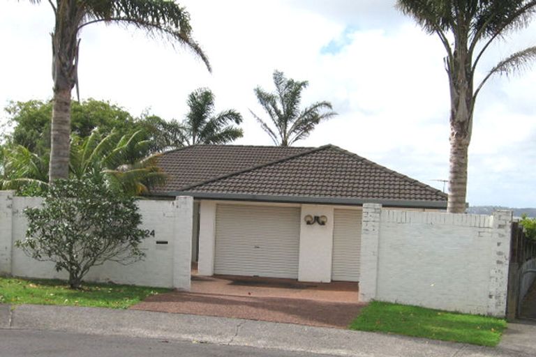 Photo of property in 24 Tatyana Place, Massey, Auckland, 0614
