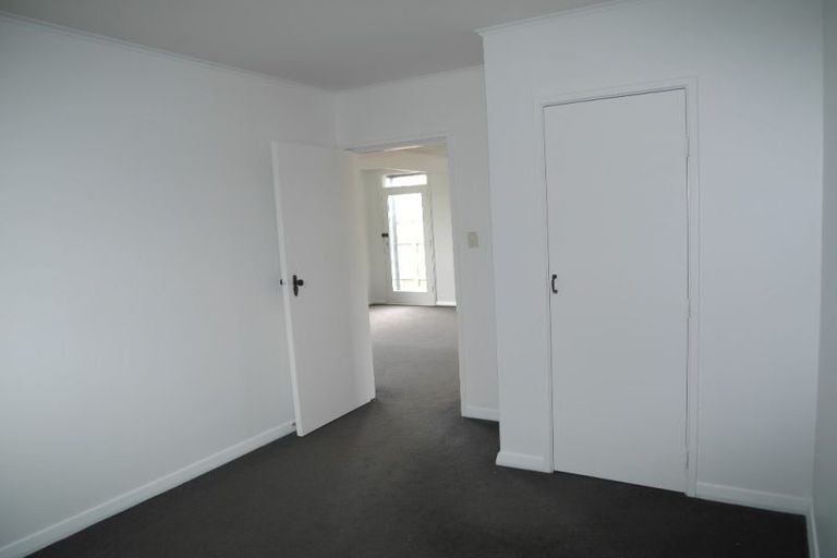 Photo of property in 17 Hemara Street, Waikanae Beach, Waikanae, 5036