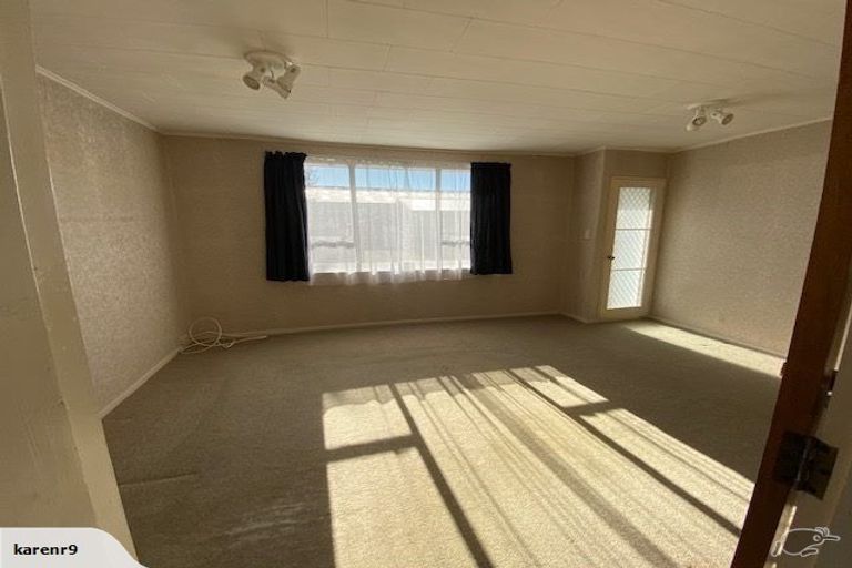 Photo of property in 2/13 William Booth Grove, Trentham, Upper Hutt, 5018