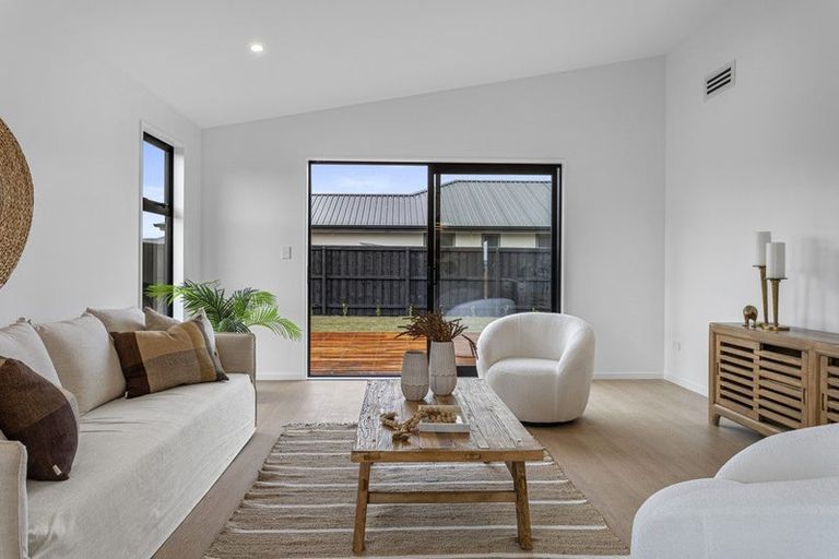 Photo of property in 33 Lusk Street, Rangiora, 7400