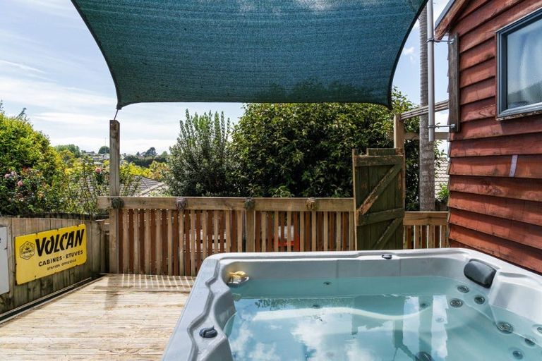 Photo of property in 11 Highgrove Place, Bethlehem, Tauranga, 3110