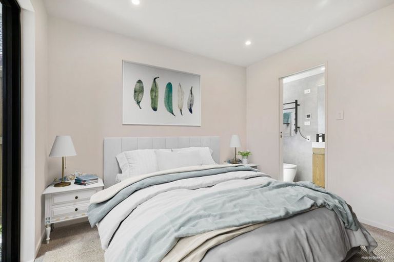 Photo of property in 2/258 Lake Road, Hauraki, Auckland, 0622