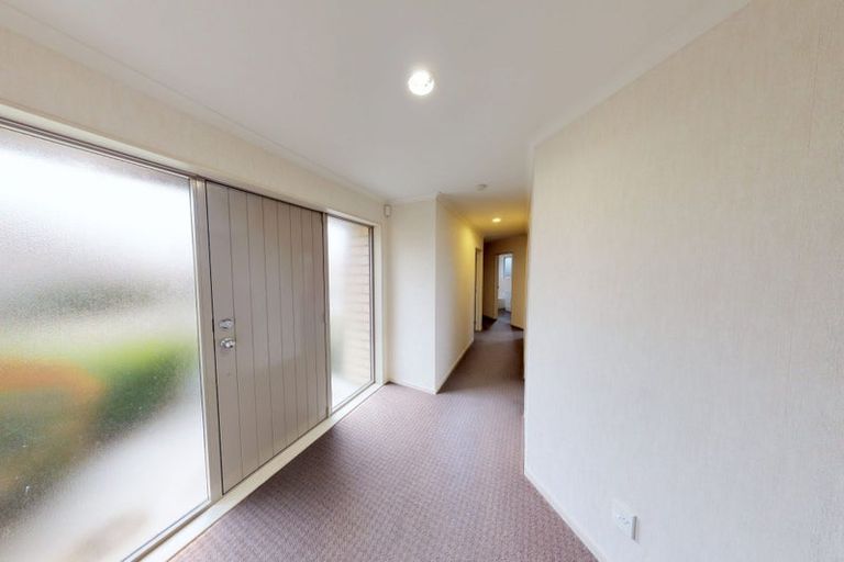 Photo of property in 6 Geneva Terrace, Kelvin Grove, Palmerston North, 4414