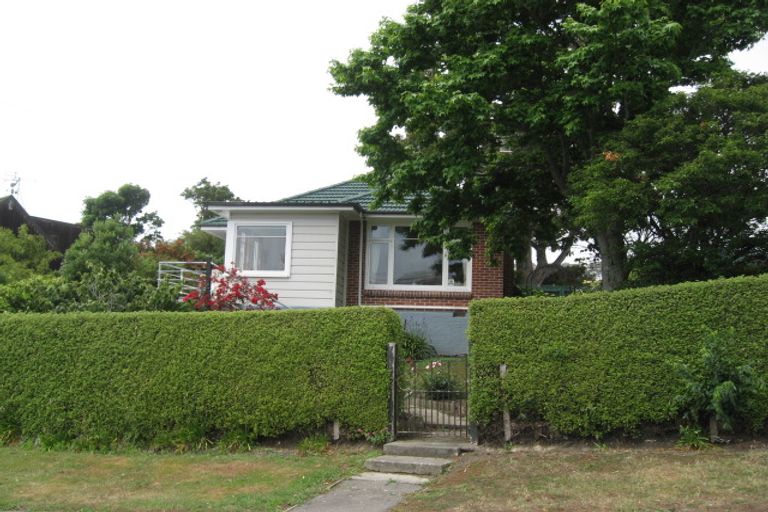 Photo of property in 25a Moncks Spur Road, Redcliffs, Christchurch, 8081