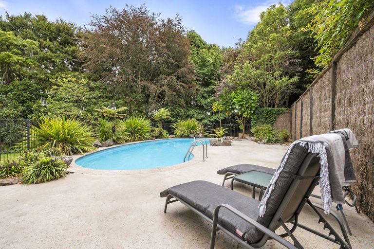 Photo of property in 19 Cremorne Avenue, Hokowhitu, Palmerston North, 4410