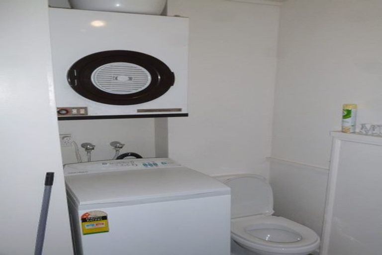 Photo of property in 4 Raroa Road, Kelburn, Wellington, 6012