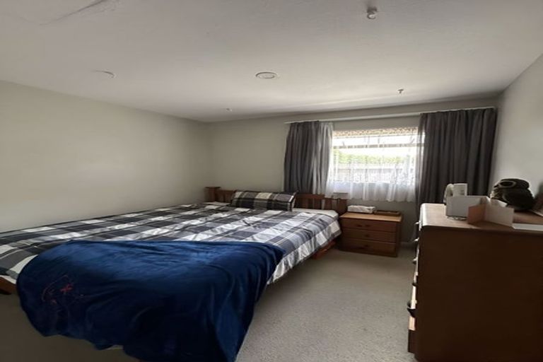 Photo of property in 18b Clyde Road, Upper Riccarton, Christchurch, 8041