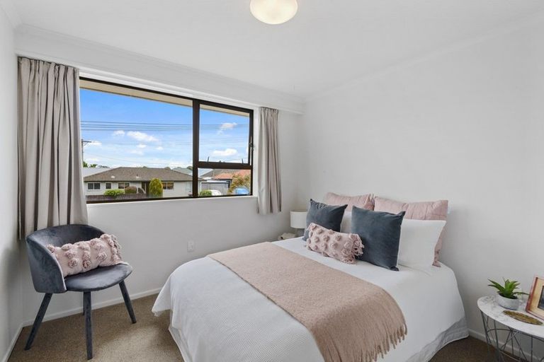 Photo of property in 4 Corfe Street, Ilam, Christchurch, 8041