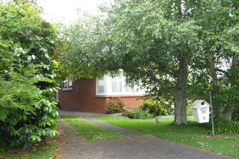 Photo of property in 11 Ngaio Avenue, Mangere Bridge, Auckland, 2022