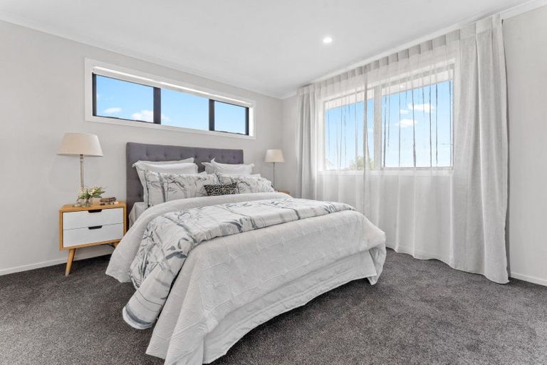 Photo of property in 1 Orawahi Road, Glenbrook, 2681