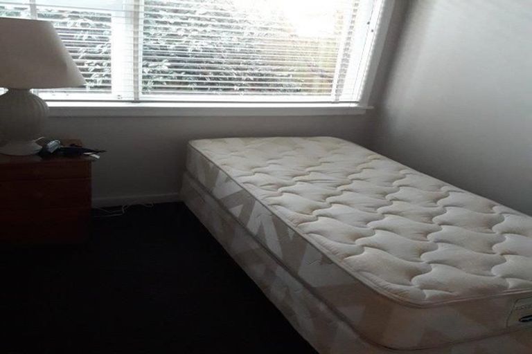 Photo of property in 1/5 Newbridge Place, Ilam, Christchurch, 8041