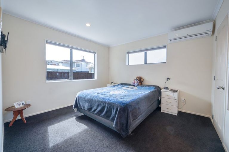 Photo of property in 64a Clevedon Road, Papakura, 2110