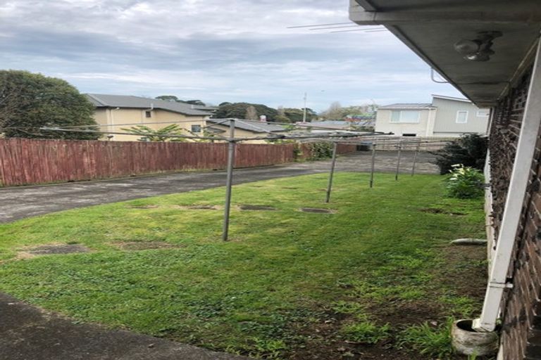 Photo of property in 3/5 Ryburn Road, Mount Wellington, Auckland, 1062