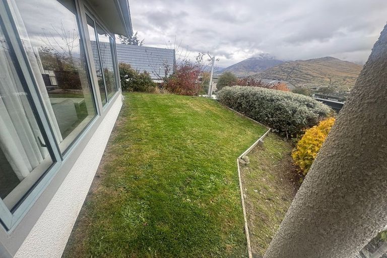 Photo of property in 95 Hensman Road, Queenstown, 9300