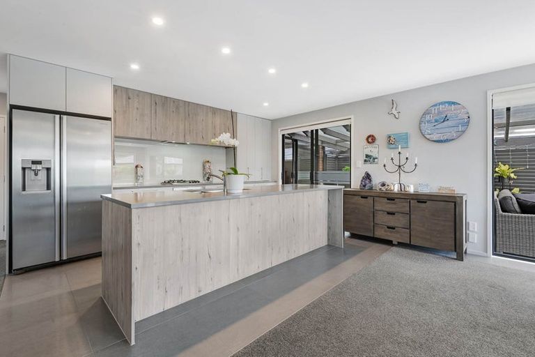 Photo of property in 22 Schooner Avenue, Snells Beach, 0920