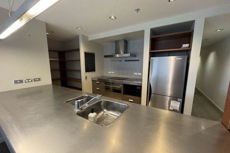 Photo of property in Piermont Apartments, 1a/82 Cable Street, Te Aro, Wellington, 6011