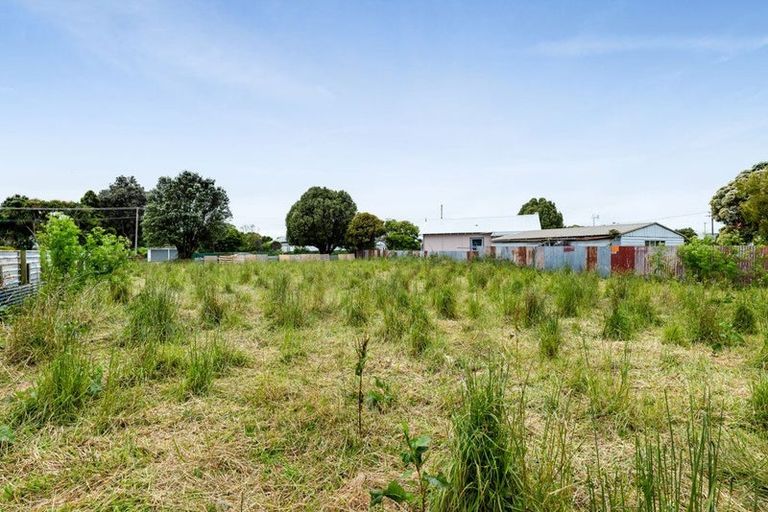 Photo of property in 18 Riemenschneider Street, Manaia, 4612