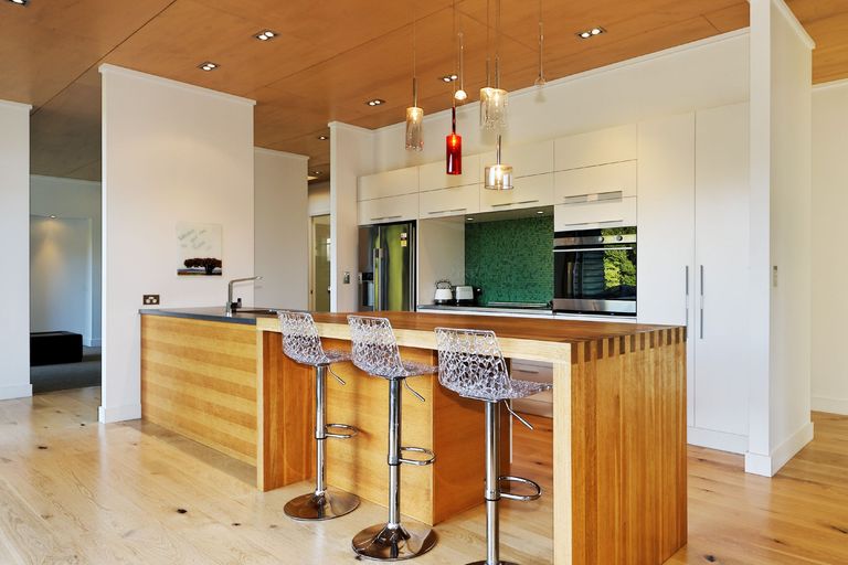 Photo of property in 27 Cochran Road, Oratia, Auckland, 0604