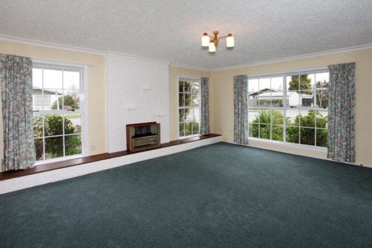 Photo of property in 1/3 Tudor Avenue, Ilam, Christchurch, 8041