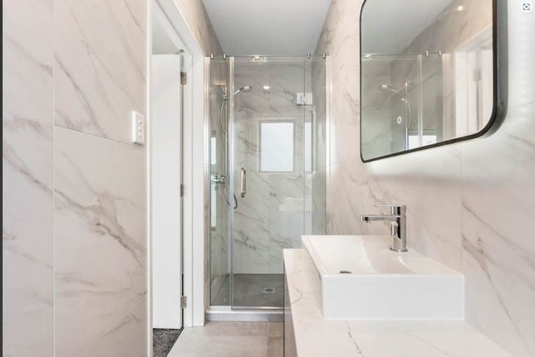 Photo of property in 41 Waihou Crescent, Albany Heights, Auckland, 0632