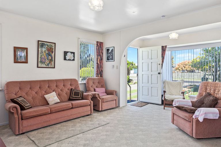 Photo of property in 15 Rimu Street, Edgecumbe, 3120