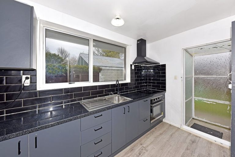 Photo of property in 1/3 Ansonby Street, Russley, Christchurch, 8042