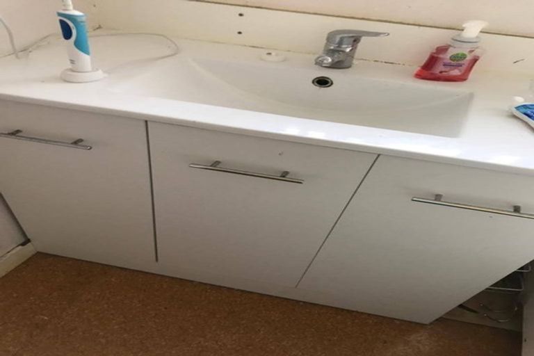 Photo of property in 10 Clonbern Place, Upper Riccarton, Christchurch, 8041