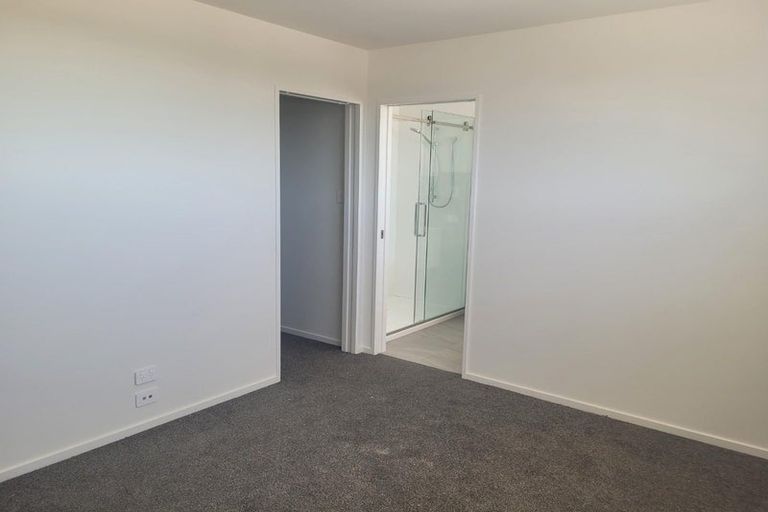 Photo of property in 15 Ellmers Street, Woodend, 7691