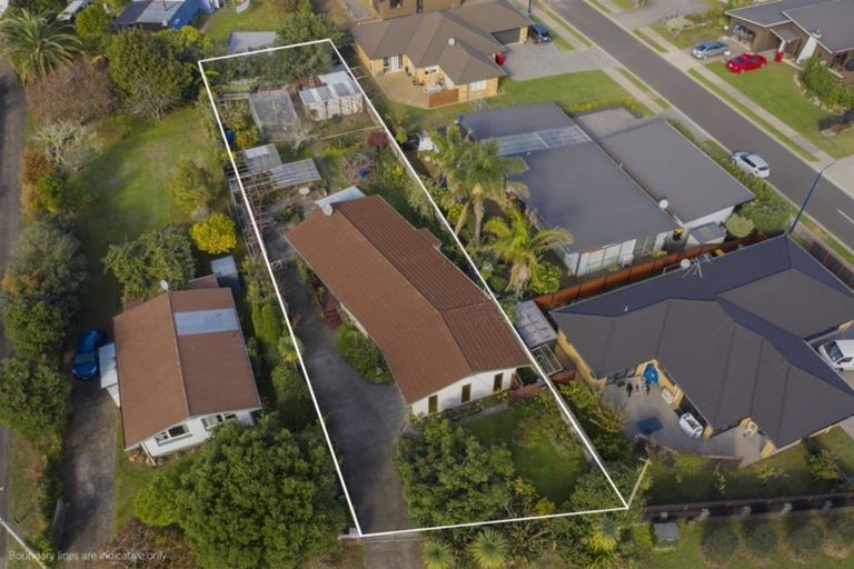 Photo of property in 33 Cook Drive, Whitianga, 3510