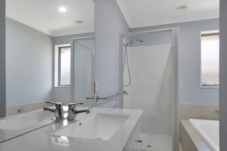 Photo of property in 6 Retallick Way, Amberley, 7410