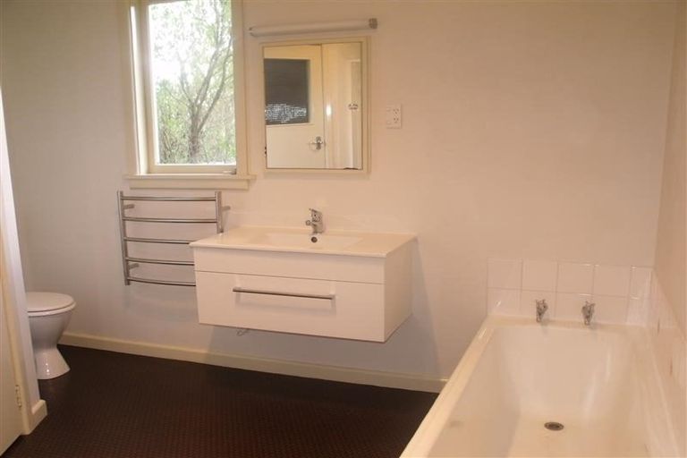 Photo of property in 81 Saint Andrews Road, Havelock North, 4130