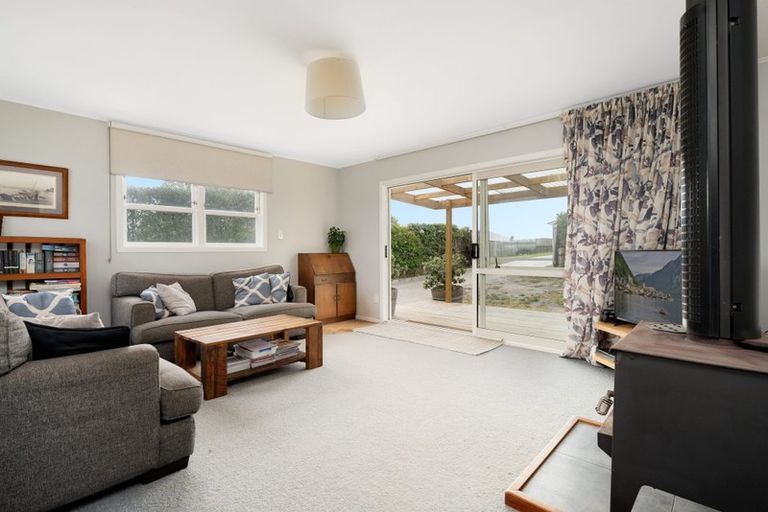 Photo of property in 438 Pukehina Parade, Pukehina, Te Puke, 3189