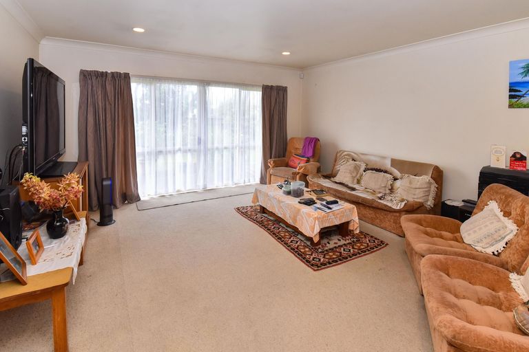 Photo of property in 8a Beach Road, Pahurehure, Papakura, 2113