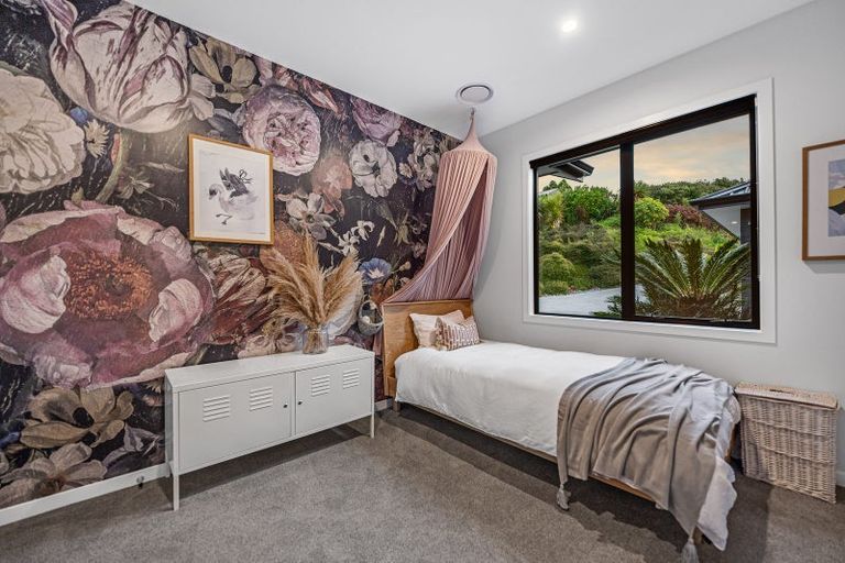 Photo of property in 92 Durey Road, Dairy Flat, Albany, 0792