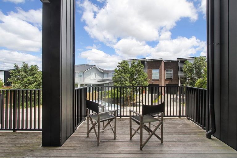 Photo of property in 93 Bomb Point Drive, Hobsonville, Auckland, 0616