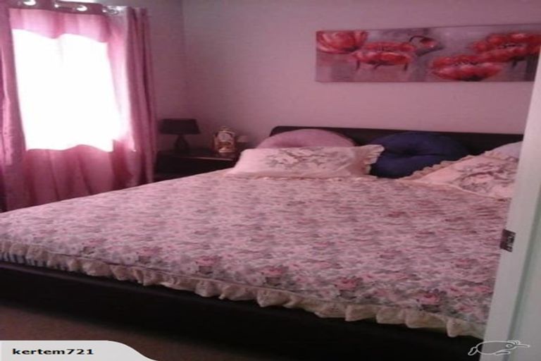 Photo of property in 2/491 Whangaparaoa Road, Stanmore Bay, Whangaparaoa, 0932